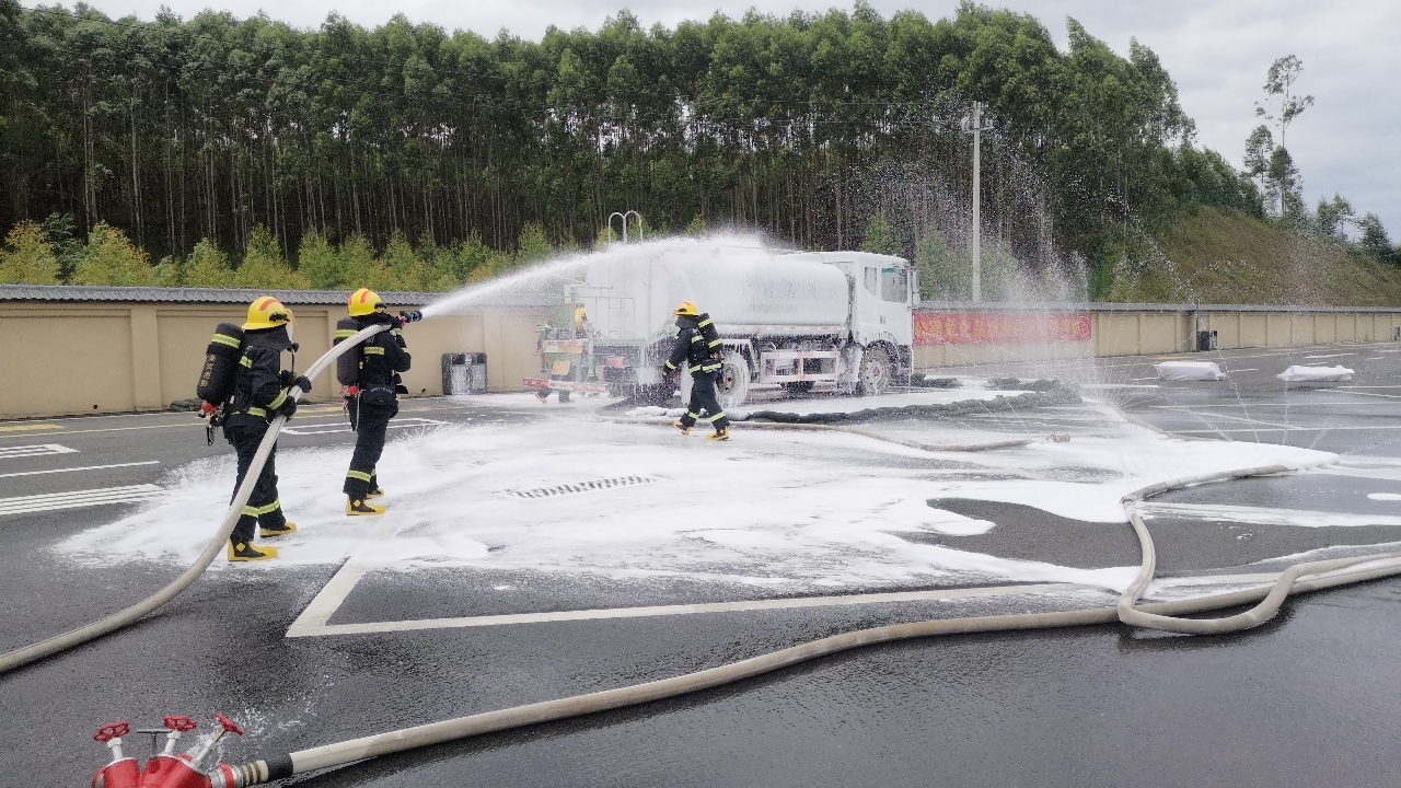 e53d81c557fd8cb85c067aaa749b8014.jpg im电竞