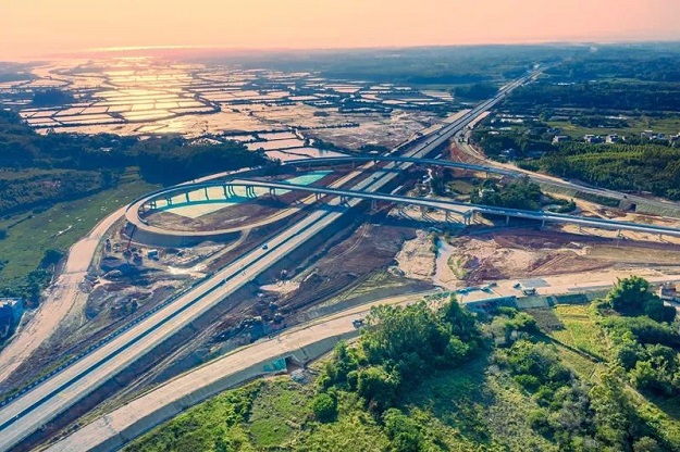 松旺至铁山港东岸高速公路.jpg im电竞