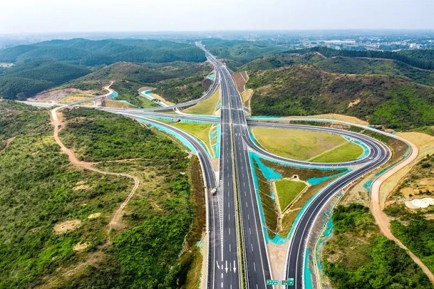 松旺至铁山港东岸高速公路1.jpg im电竞